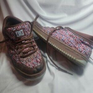Vintage DC Shoes Johanna 300781 Artist Series Y2K Patterned Skate Sneakers Women